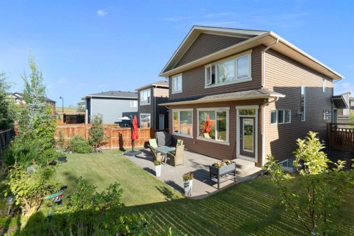 48 Crestbrook Link Sw, Calgary, AB - Outdoor With Facade