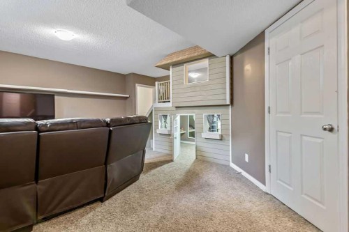158 New Brighton Lane Se, Calgary, AB - Indoor Photo Showing Other Room