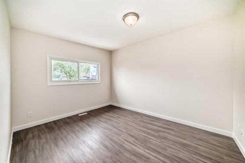 2918 Doverville Crescent Se, Calgary, AB - Indoor Photo Showing Other Room
