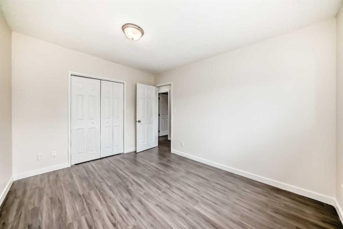 2918 Doverville Crescent Se, Calgary, AB - Indoor Photo Showing Other Room