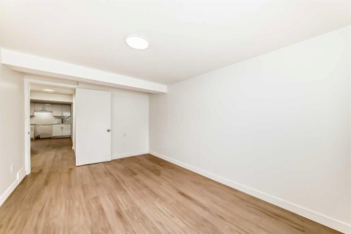 2918 Doverville Crescent Se, Calgary, AB - Indoor Photo Showing Other Room