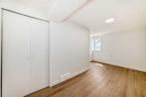 2918 Doverville Crescent Se, Calgary, AB - Indoor Photo Showing Other Room