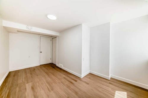 2918 Doverville Crescent Se, Calgary, AB - Indoor Photo Showing Other Room