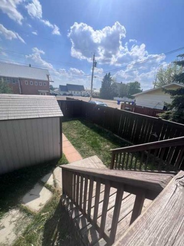 A-4813 49 Street West, Olds, AB - Outdoor