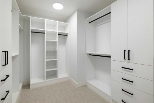 65 Lakes Estates Circle, Strathmore, AB - Indoor With Storage