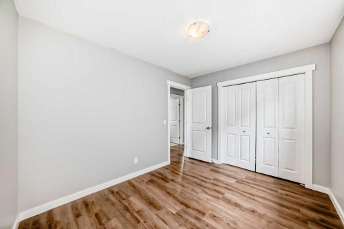 32 Copperleaf Way Se, Calgary, AB - Indoor Photo Showing Other Room