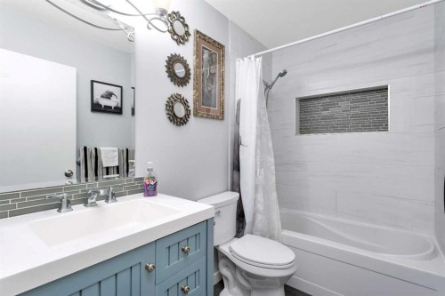 63 Elder Street, Red Deer, AB - Indoor Photo Showing Bathroom