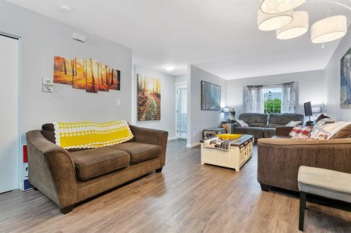 63 Elder Street, Red Deer, AB - Indoor Photo Showing Living Room