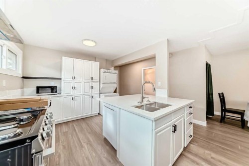 2311 Westmount Road Nw, Calgary, AB - Indoor Photo Showing Kitchen With Double Sink