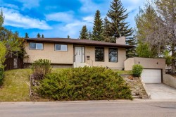 103 Cantrell Place SW Calgary, AB T2W 1X2