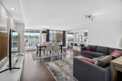 702-1001 14 Avenue SW Calgary, AB T2R 1L2