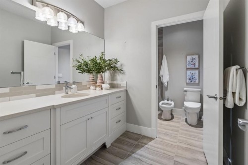 512 Memorial Drive Nw, Calgary, AB 