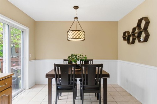 90 Coventry Lane Ne, Calgary, AB - Indoor Photo Showing Dining Room