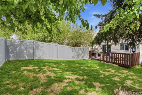 90 Coventry Lane Ne, Calgary, AB - Outdoor