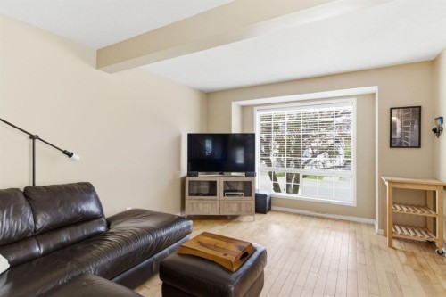 90 Coventry Lane Ne, Calgary, AB - Indoor Photo Showing Living Room