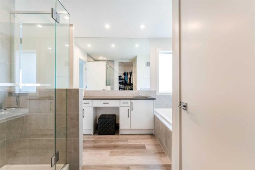 64 Waterford Terrace, Chestermere, AB - Indoor Photo Showing Bathroom