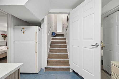 172 Castlebrook Road Ne, Calgary, AB - Indoor Photo Showing Other Room