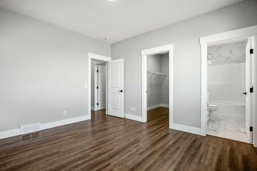 127 Creekstone Park Sw, Calgary, AB - Indoor Photo Showing Other Room
