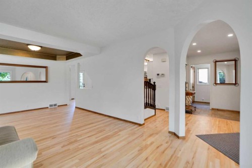 62 Macewan Park View Nw, Calgary, AB - Indoor Photo Showing Other Room