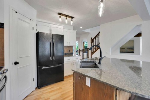 62 Macewan Park View Nw, Calgary, AB - Indoor Photo Showing Kitchen