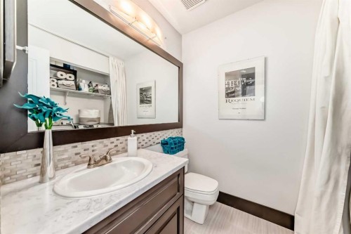 37 Lakeside Greens Close, Chestermere, AB 