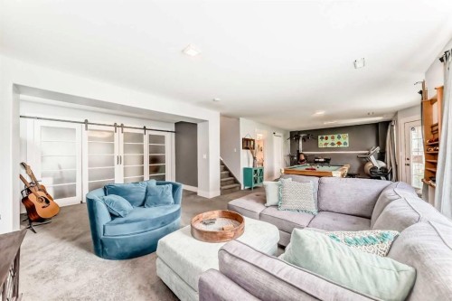 37 Lakeside Greens Close, Chestermere, AB 