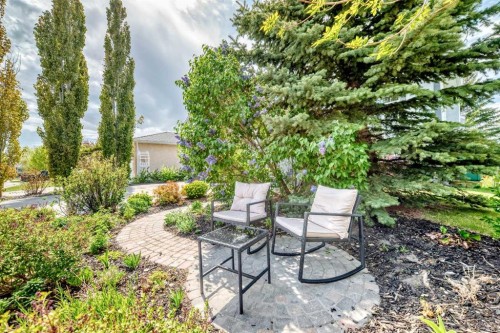 37 Lakeside Greens Close, Chestermere, AB 