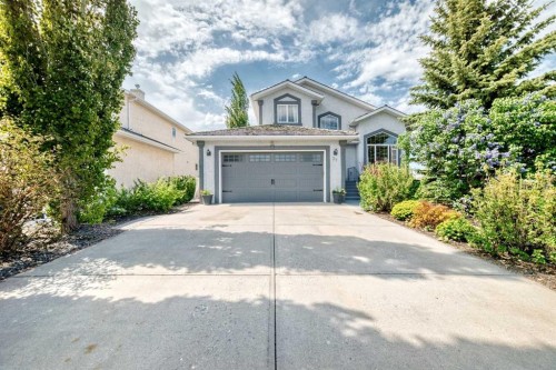 37 Lakeside Greens Close, Chestermere, AB 