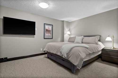 29 Quarry Court Se, Calgary, AB - Indoor Photo Showing Bedroom
