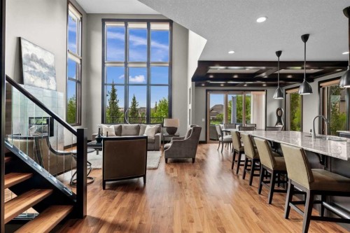 29 Quarry Court Se, Calgary, AB - Indoor Photo Showing Dining Room