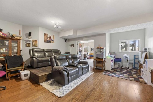23 Lake Ridge, Olds, AB - Indoor Photo Showing Living Room