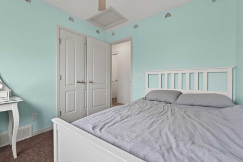 183 Copperpond Street Se, Calgary, AB - Indoor Photo Showing Bedroom