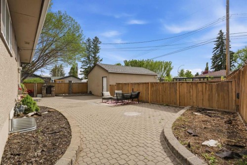 819 Avonlea Place Se, Calgary, AB - Outdoor With Deck Patio Veranda