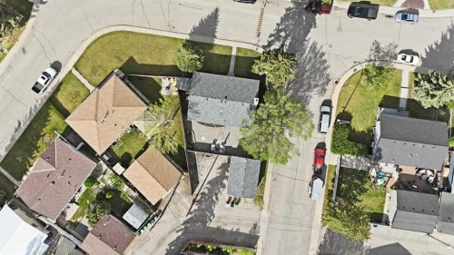 819 Avonlea Place Se, Calgary, AB - Outdoor With View