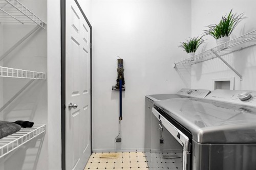 9 Chaparral Villas Se, Calgary, AB - Indoor Photo Showing Laundry Room