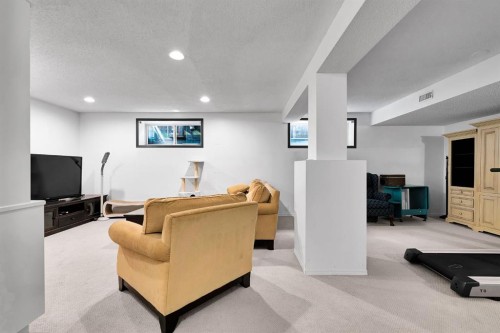 9 Chaparral Villas Se, Calgary, AB - Indoor