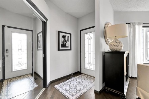 9 Chaparral Villas Se, Calgary, AB - Indoor Photo Showing Other Room