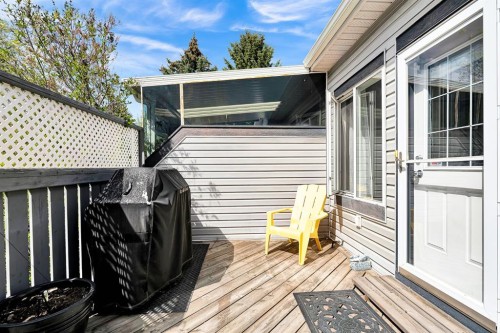 9 Chaparral Villas Se, Calgary, AB - Outdoor With Deck Patio Veranda With Exterior