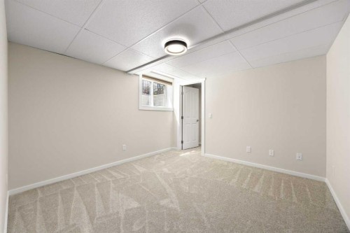 53 Riverview Close, Cochrane, AB 