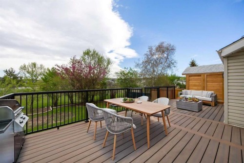 53 Riverview Close, Cochrane, AB 