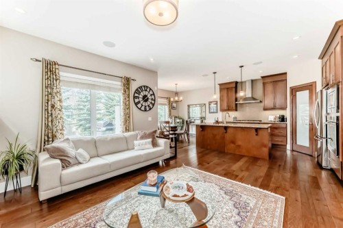 32 Westmore Place Sw, Calgary, AB 