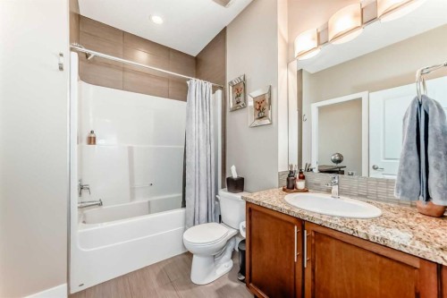 32 Westmore Place Sw, Calgary, AB 