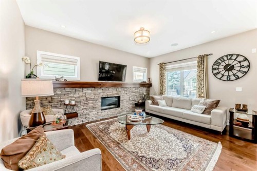 32 Westmore Place Sw, Calgary, AB 