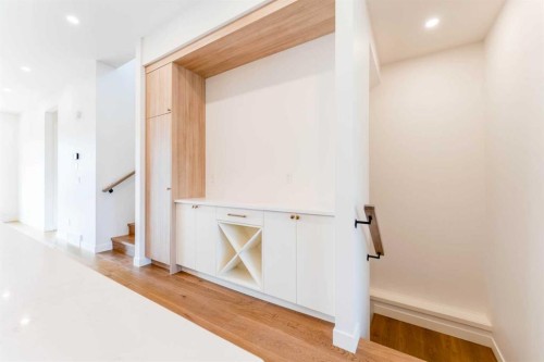 90 Hartford Road Nw, Calgary, AB - Indoor Photo Showing Other Room