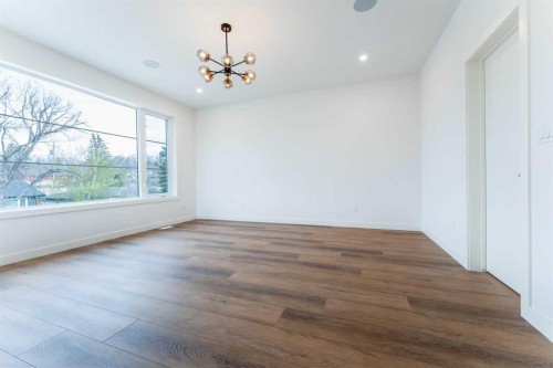 90 Hartford Road Nw, Calgary, AB - Indoor Photo Showing Other Room