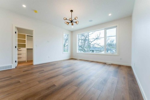90 Hartford Road Nw, Calgary, AB - Indoor Photo Showing Other Room
