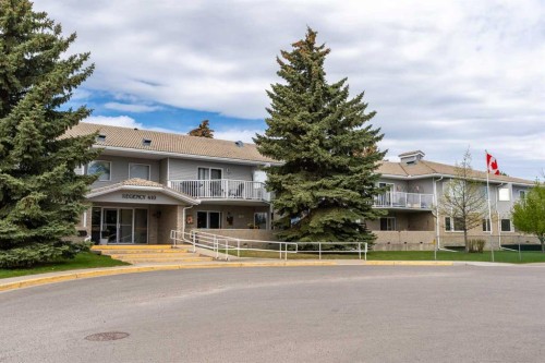 101-410 7 Street Sw, High River, AB - Outdoor With Balcony With Facade