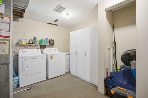 14816 1 Street Se, Calgary, AB - Indoor Photo Showing Laundry Room
