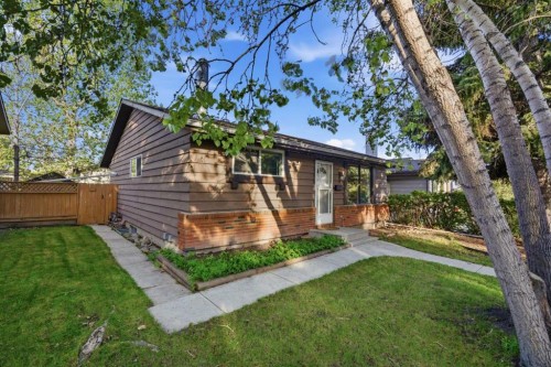14816 1 Street Se, Calgary, AB - Outdoor