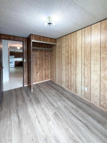 71-5800 46 Street, Olds, AB 